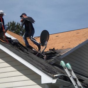 scott-and-june-remmington-roof-installation-resawn-skake-028_001 (1)